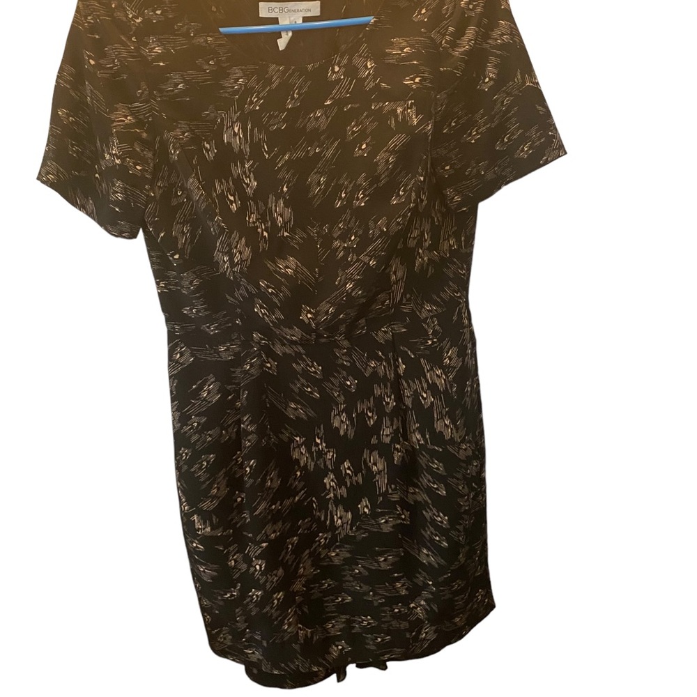 Bcbgeneration Lined Printed Short Sleeve Dress - image 1